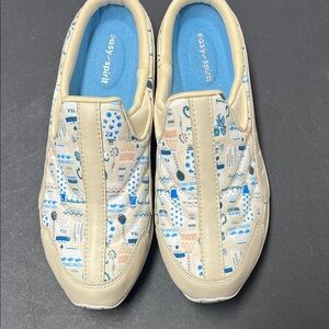 Women’s Slip-On Shoes - Cream and Blue